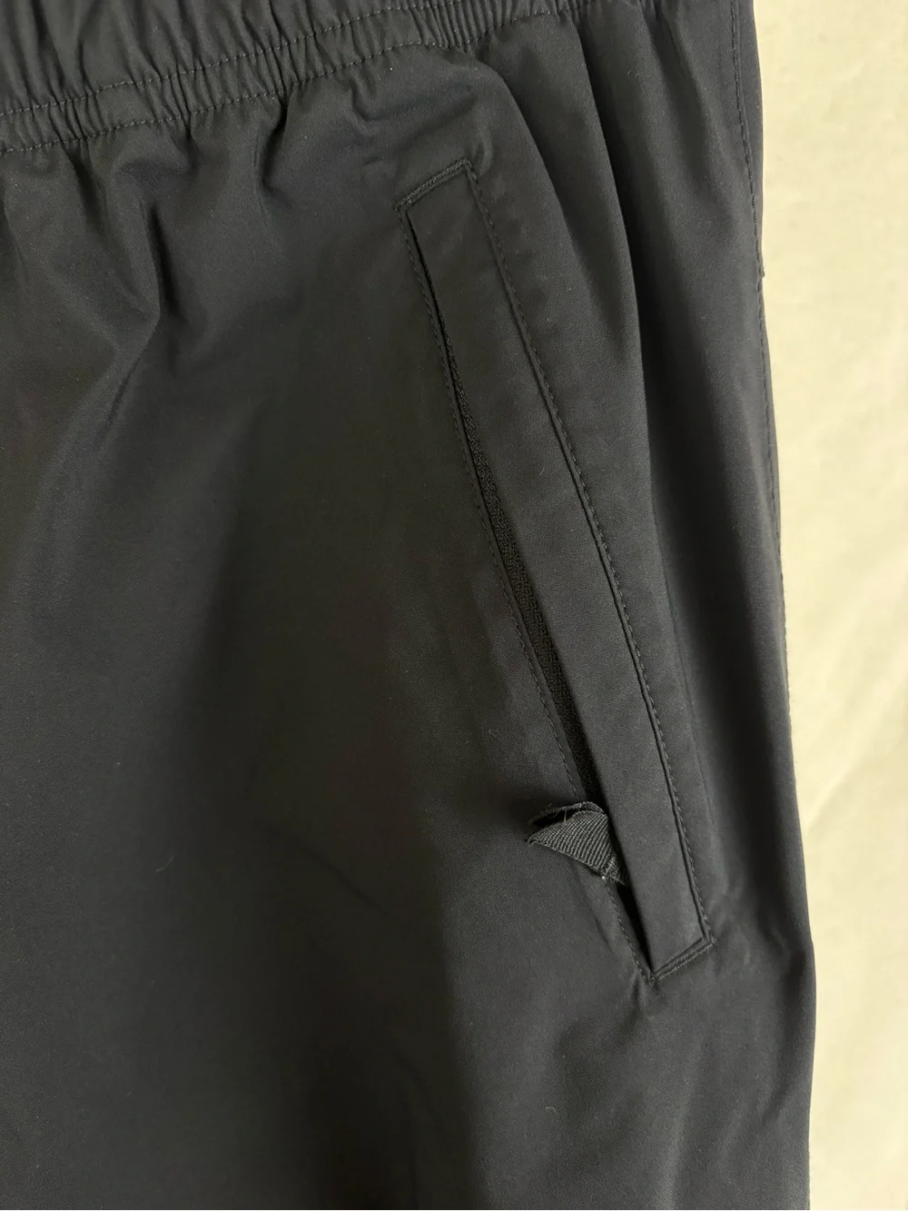 REI Kid’s Black Rainier Rain Pants Waterproof M (10-12) Pockets